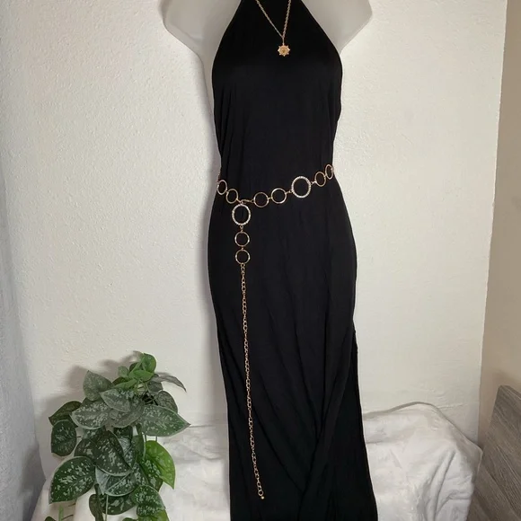 Elegant Black Maxi Dress - Picture 7 of 15